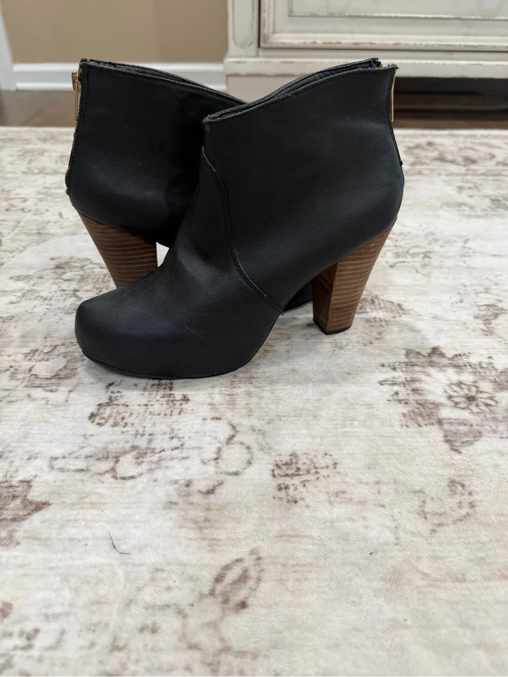 Steve Madden Regainn Black Ankle Bootie